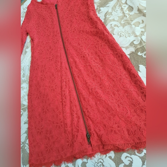 Diane Von Furstenburg Size 10 RED Lace Over Mini Flapper Style Zipper Back Dress - Picture 3 of 8